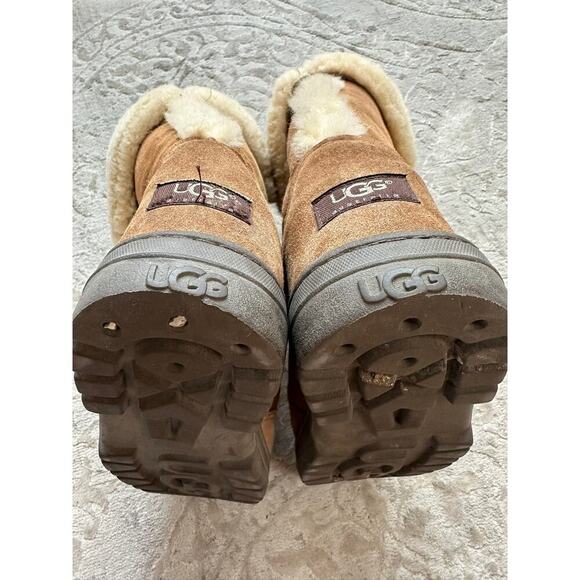 UGG Australia Sundance II Sheepskin Boots | Size 7 | Chestnut - Picture 4 of 7